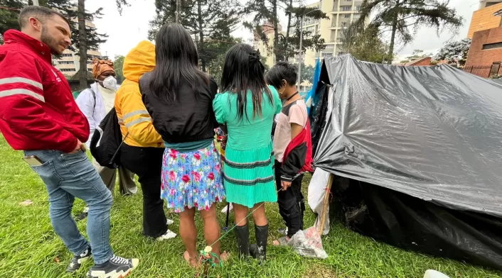 Alcaldía de Bogotá interviene asentamiento Emberá por presuntos riesgos a la niñez Alcaldía de Bogotá interviene asentamiento Emberá por presuntos riesgos a la niñez
