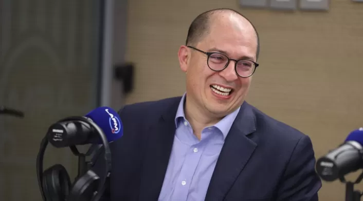 Francisco Barbosa, exfiscal general de la Nación, explica su ubicación en el espectro político y sus propuestas para seguridad y paz en entrevista con La FM Francisco Barbosa, exfiscal general de la Nación, explica su ubicación en el espectro político y sus propuestas para seguridad y paz en entrevista con La FM