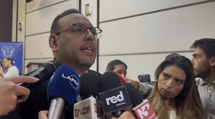 Julian Molina, ministro TIC