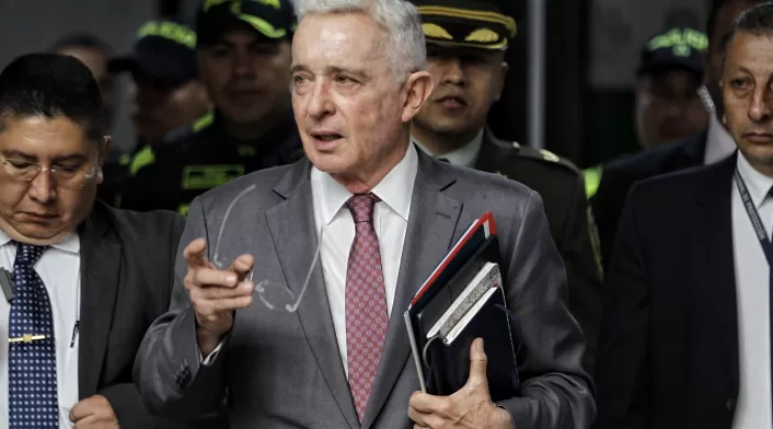 Álvaro Uribe Álvaro Uribe