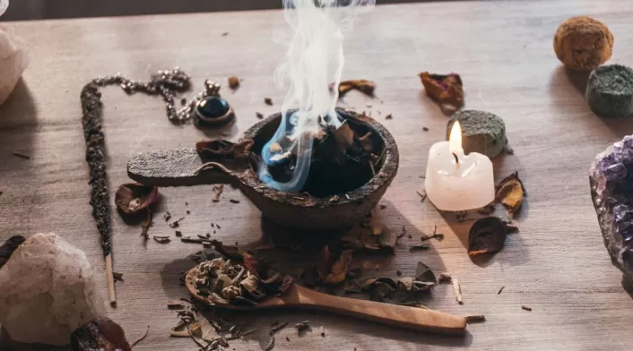 Flérida Parra Ángel, astróloga y guía espiritual, explica en qué consiste la limpieza energética y los beneficios que aporta a la salud y bienestar Flérida Parra Ángel, astróloga y guía espiritual, explica en qué consiste la limpieza energética y los beneficios que aporta a la salud y bienestar