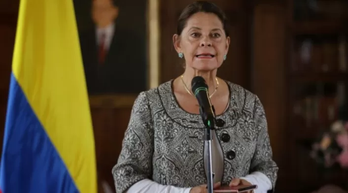 Marta Lucía Ramírez critica militarización de frontera con Venezuela: "riesgos para seguridad de Colombia". Marta Lucía Ramírez critica militarización de frontera con Venezuela: "riesgos para seguridad de Colombia".
