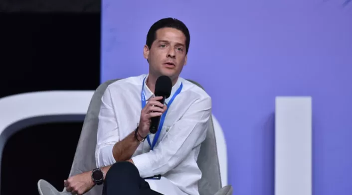 El senador y precandidato presidencial por el Partido Liberal, Mauricio Gómez Amín, advierte sobre el riesgo de una dictadura fiscal en Colombia en entrevista con La FM El senador y precandidato presidencial por el Partido Liberal, Mauricio Gómez Amín, advierte sobre el riesgo de una dictadura fiscal en Colombia en entrevista con La FM