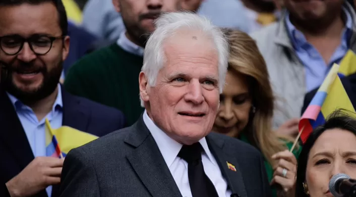 Miguel Uribe Londoño lanza su precandidatura presidencial Miguel Uribe Londoño lanza su precandidatura presidencial