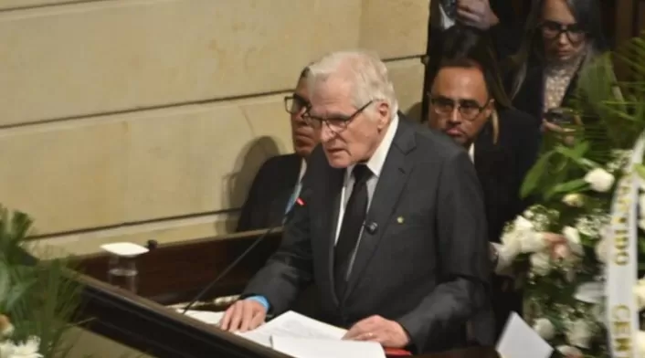 ¿Qué está pasando en el Centro Democrático? Sorpresa por reemplazo de Miguel Uribe. José Félix Lafaurie y la libertad de Uribe ¿Qué está pasando en el Centro Democrático? Sorpresa por reemplazo de Miguel Uribe. José Félix Lafaurie y la libertad de Uribe