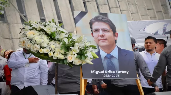 Misa Miguel Uribe, en Medellín