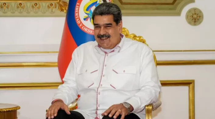El senador Bernie Moreno afirma que el gobierno de Maduro en Venezuela se acaba este año y ofrece una recompensa de 50 millones de dólares por su captura. Las fuerzas militares de EE.UU. operan en el Caribe para interceptar rutas de narcotráfico El senador Bernie Moreno afirma que el gobierno de Maduro en Venezuela se acaba este año y ofrece una recompensa de 50 millones de dólares por su captura. Las fuerzas militares de EE.UU. operan en el Caribe para interceptar rutas de narcotráfico