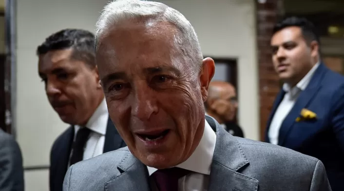 Álvaro Uribe Álvaro Uribe