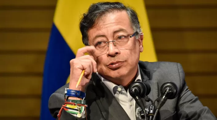 Gustavo petro Gustavo petro