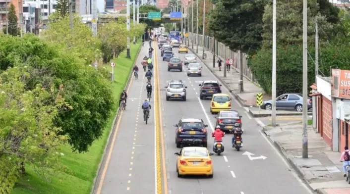 Pico y placa en Bogotá: medida para reducir tráfico y emisiones Pico y placa en Bogotá: medida para reducir tráfico y emisiones