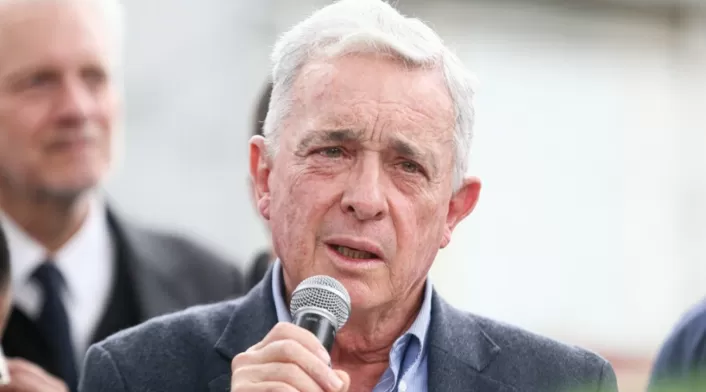 Álvaro Uribe Álvaro Uribe