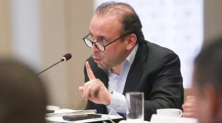 Alejandro Eder Alejandro Eder