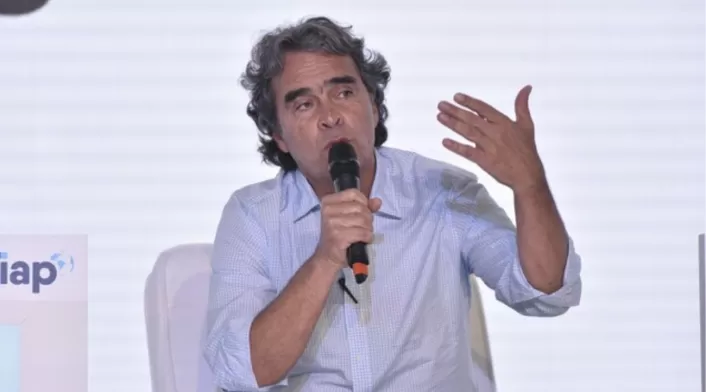 Sergio Fajardo busca unidad nacional y propone sanar malestares para avanzar como sociedad Sergio Fajardo busca unidad nacional y propone sanar malestares para avanzar como sociedad