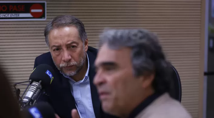 Sergio Fajardo estuvo en Tribuna RCN. Sergio Fajardo estuvo en Tribuna RCN.
