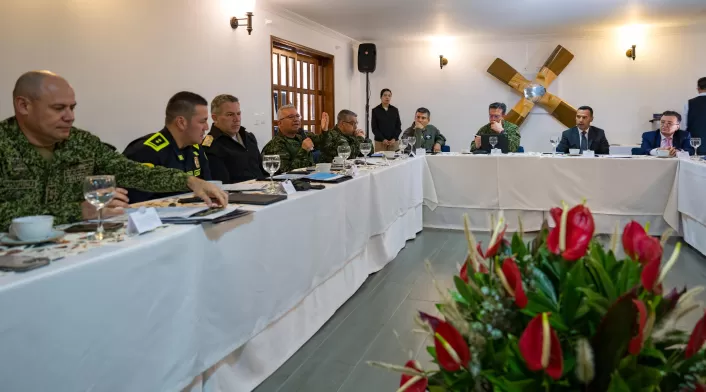 Ministro de Defensa y presidente de la JEP