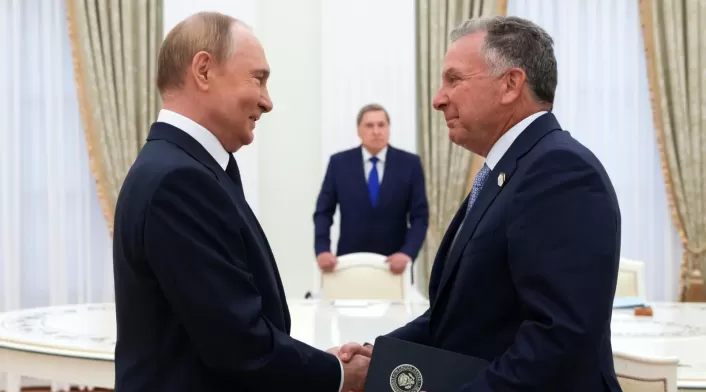 El presidente de Rusia, Vladimir Putin recibe al enviado especial de Estados Unidos, Steve Witkoff.
