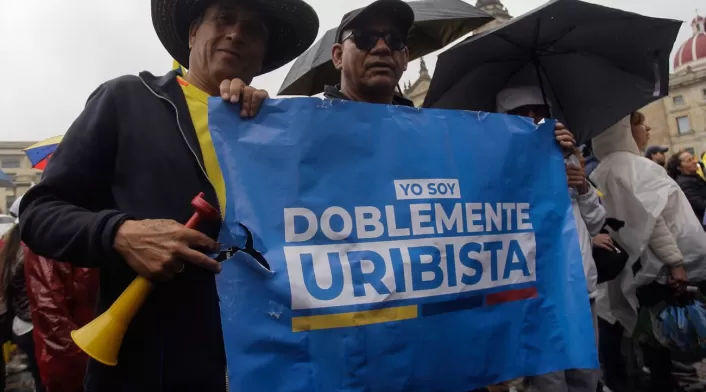Marchas en apoyo a Álvaro Uribe en Bogotá. Marchas en apoyo a Álvaro Uribe en Bogotá.