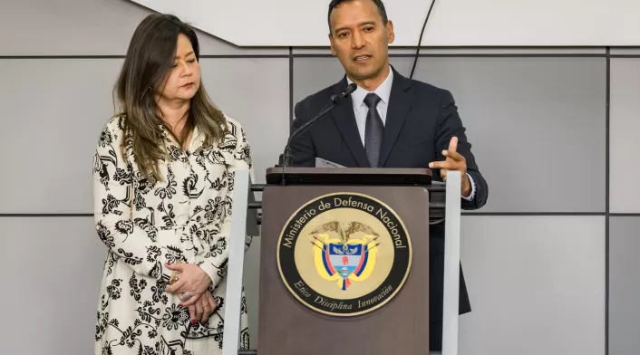 Ministra de Transporte, María Fernanda Rojas, ministro de Defensa, Pedro Sánchez