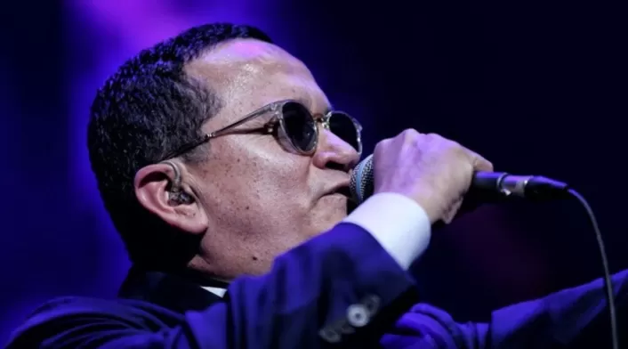 Yuri Buenaventura canta "El Guerrero" en homenaje a Miguel Uribe en la Catedral Primada Yuri Buenaventura canta "El Guerrero" en homenaje a Miguel Uribe en la Catedral Primada