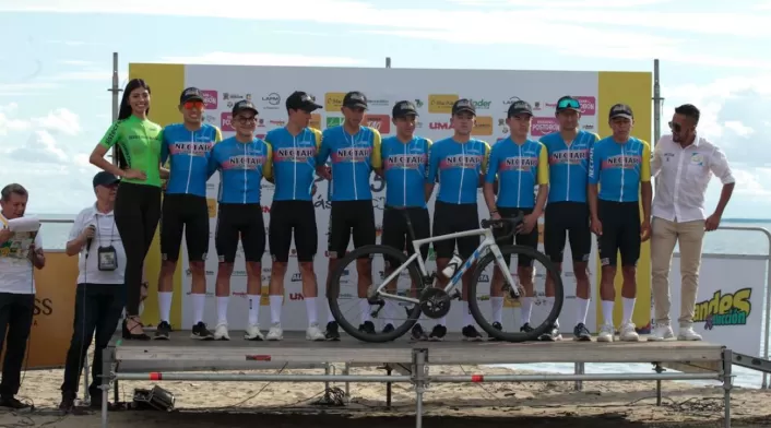 Presentación oficial de equipos del Clásico RCN Sistecrédito 2025 en Apartadó Antioquia. ¡Preparados para la edición 65 con 18 equipos y 170 ciclistas! Presentación oficial de equipos del Clásico RCN Sistecrédito 2025 en Apartadó Antioquia. ¡Preparados para la edición 65 con 18 equipos y 170 ciclistas!