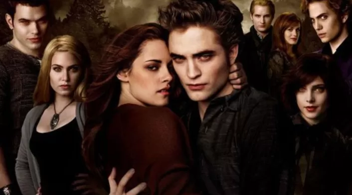 El maratón gratuito de Crepúsculo en YouTube no solo ofrece acceso a las cinco películas sin costo, sino que también conecta a una nueva generación El maratón gratuito de Crepúsculo en YouTube no solo ofrece acceso a las cinco películas sin costo, sino que también conecta a una nueva generación