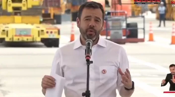El alcalde Carlos Fernando Galán celebró la llegada del tren en Cartagena. El alcalde Carlos Fernando Galán celebró la llegada del tren en Cartagena.