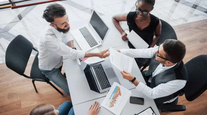 El crecimiento exponencial de la computación en la nube en América Latina: retos y soluciones para las empresas El crecimiento exponencial de la computación en la nube en América Latina: retos y soluciones para las empresas