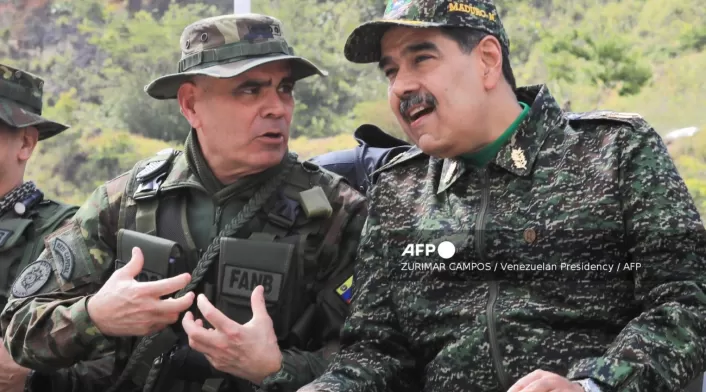 Vladimir Padrino y Nicolás Maduro Vladimir Padrino y Nicolás Maduro