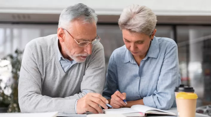 Pareja de ancianos Pareja de ancianos