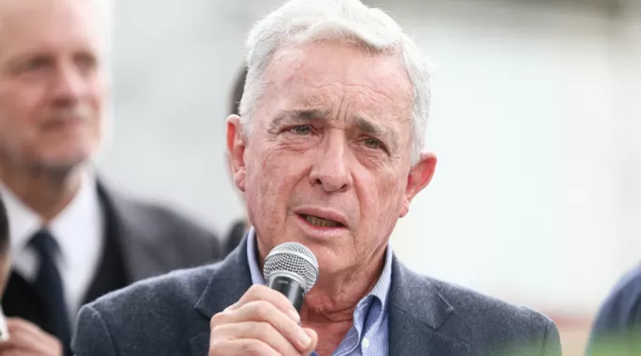Álvaro Uribe Álvaro Uribe