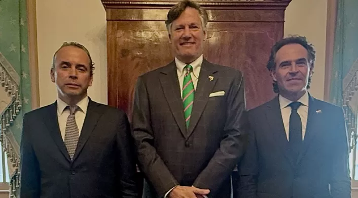 “Colombia no cederá ante el Narco Terrorismo y el crimen”, dijo el alcalde de Medellín en medio de su visita a Washington “Colombia no cederá ante el Narco Terrorismo y el crimen”, dijo el alcalde de Medellín en medio de su visita a Washington