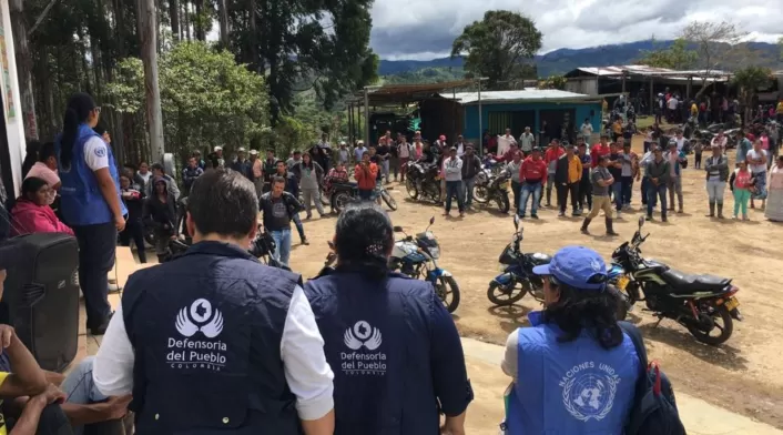 Desplazamientos masivos en Anorí, Antioquia debido a disputas entre grupos armados. Defensoría del Pueblo pide atención inmediata a víctimas. Desplazamientos masivos en Anorí, Antioquia debido a disputas entre grupos armados. Defensoría del Pueblo pide atención inmediata a víctimas.