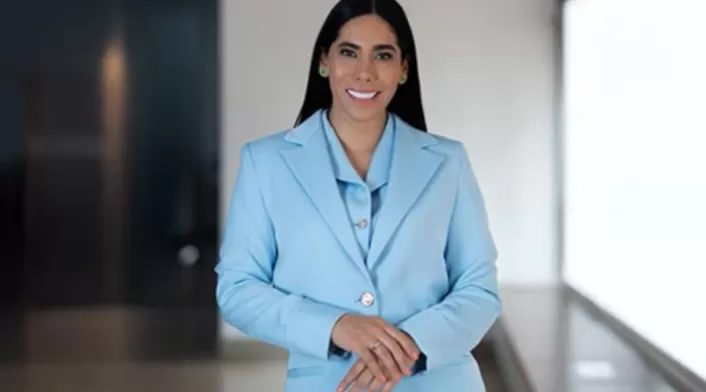 Pie de foto con inteligencia artificial Yeimi Murcia, la nueva ministra de TIC, está lista para liderar la transformación digital en Colombia. ¡Descubre más sobre su trayectoria y su impacto en el gobierno de Gustavo Petro! Pie de foto con inteligencia artificial Yeimi Murcia, la nueva ministra de TIC, está lista para liderar la transformación digital en Colombia. ¡Descubre más sobre su trayectoria y su impacto en el gobierno de Gustavo Petro!
