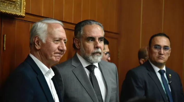Armando Benedetti y Guillermo Alfonso Jaramillo Armando Benedetti y Guillermo Alfonso Jaramillo
