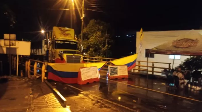 Protestas en la vía al Llano Protestas en la vía al Llano