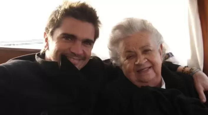 El amor de Juanes hacía su mamá siempre fue notorio; el artista reveló en 2021, un tatuaje que se hizo en el brazo derecho El amor de Juanes hacía su mamá siempre fue notorio; el artista reveló en 2021, un tatuaje que se hizo en el brazo derecho
