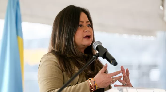 Ministra de Transporte confirma falta de recursos para vía al Llano: "Hoy no hay plata". ¿Qué alternativas estudia el Gobierno para atender la emergencia? Ministra de Transporte confirma falta de recursos para vía al Llano: "Hoy no hay plata". ¿Qué alternativas estudia el Gobierno para atender la emergencia?