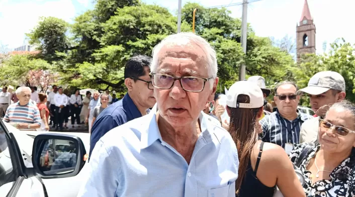 No debe haber suspensión en servicios de la Nueva EPS: Minsalud