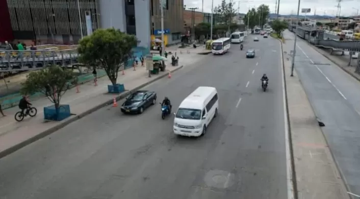 Pico y placa en Bogotá: medida para reducir tráfico y emisiones Pico y placa en Bogotá: medida para reducir tráfico y emisiones