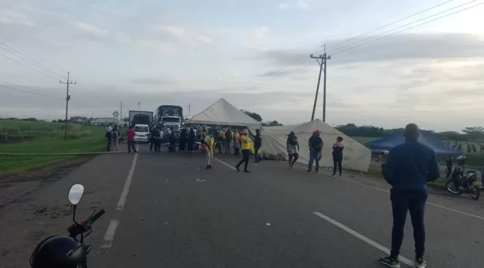 Bloqueo en la Vía Panamericana Bloqueo en la Vía Panamericana