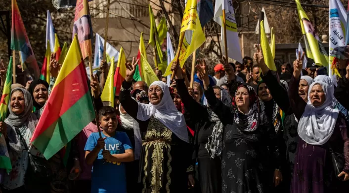Bombardeo en el norte de Siria deja siete civiles muertos, incluidos dos niños, en enfrentamientos entre fuerzas gubernamentales y Fuerzas Democráticas Sirias lideradas por los kurdos Bombardeo en el norte de Siria deja siete civiles muertos, incluidos dos niños, en enfrentamientos entre fuerzas gubernamentales y Fuerzas Democráticas Sirias lideradas por los kurdos