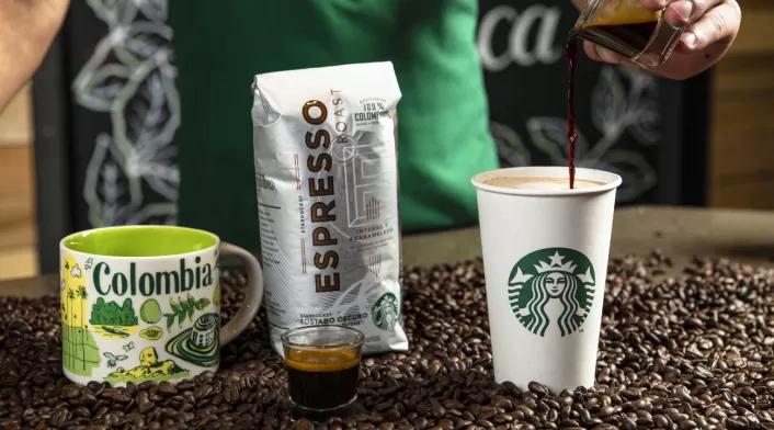 Starbucks anuncia cierre de tiendas como parte de su reestructuración. ¿Qué pasará en Colombia? Starbucks anuncia cierre de tiendas como parte de su reestructuración. ¿Qué pasará en Colombia?