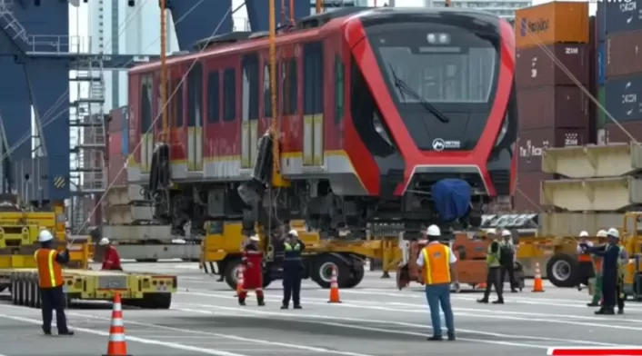 Llegada del primer tren del Metro de Bogotá a Cartagena. Protocolo de descarga completado. Llegada del primer tren del Metro de Bogotá a Cartagena. Protocolo de descarga completado.