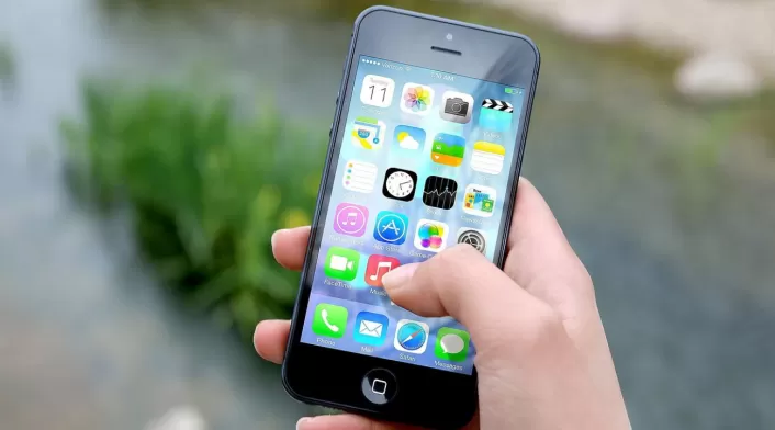 Un ciclo de carga y descarga ayuda a que el celular Android reconozca mejor la batería. Un ciclo de carga y descarga ayuda a que el celular Android reconozca mejor la batería.
