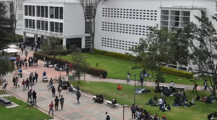 Universidad Nacional Universidad Nacional