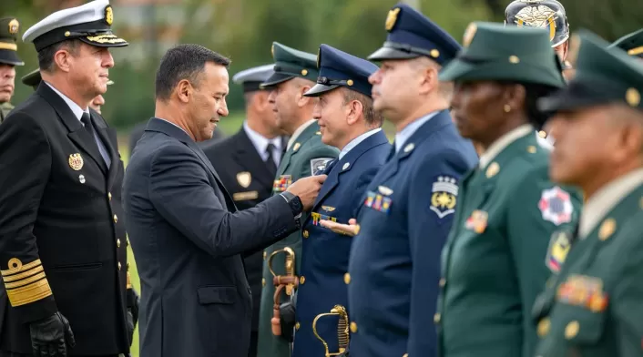 Ministro de Defensa, Pedro Sánchez