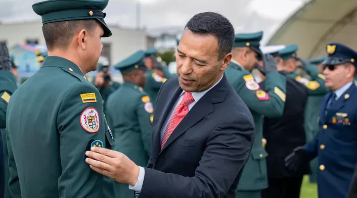 Ministro de Defensa, Pedro Sánchez