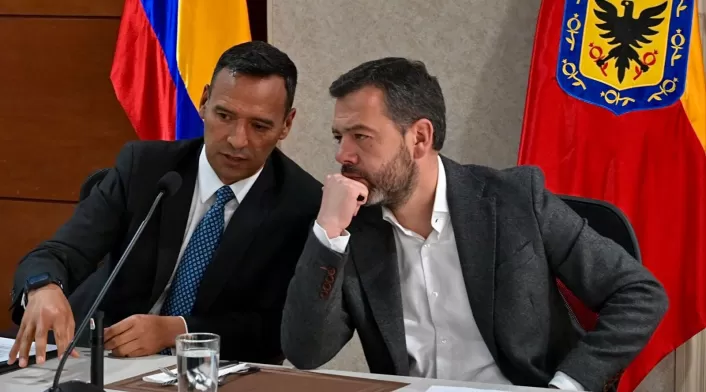 Ministro de Defensa, Pedro Sánchez, y alcalde de Bogotá, Carlos Fernando Galán