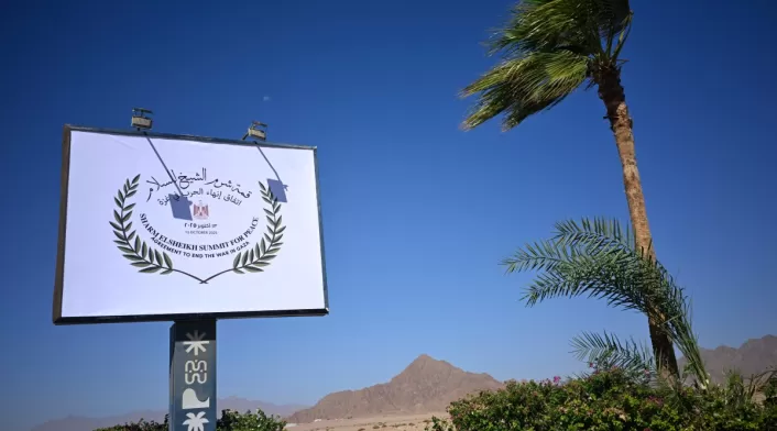 Egipto se prepara para la ceremonia de la firma del plan de paz para Gaza. Egipto se prepara para la ceremonia de la firma del plan de paz para Gaza.