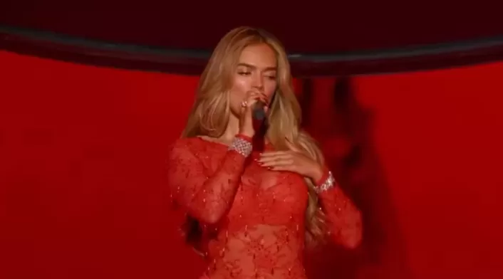 Así fue la presentación de Karol G en el fashion show de Victoria’s Secret 2025 Así fue la presentación de Karol G en el fashion show de Victoria’s Secret 2025